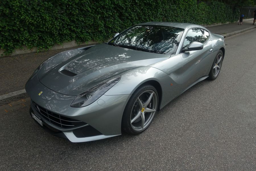 /de/stock/previously-sold/details/ferrari-f12-berlinetta/67