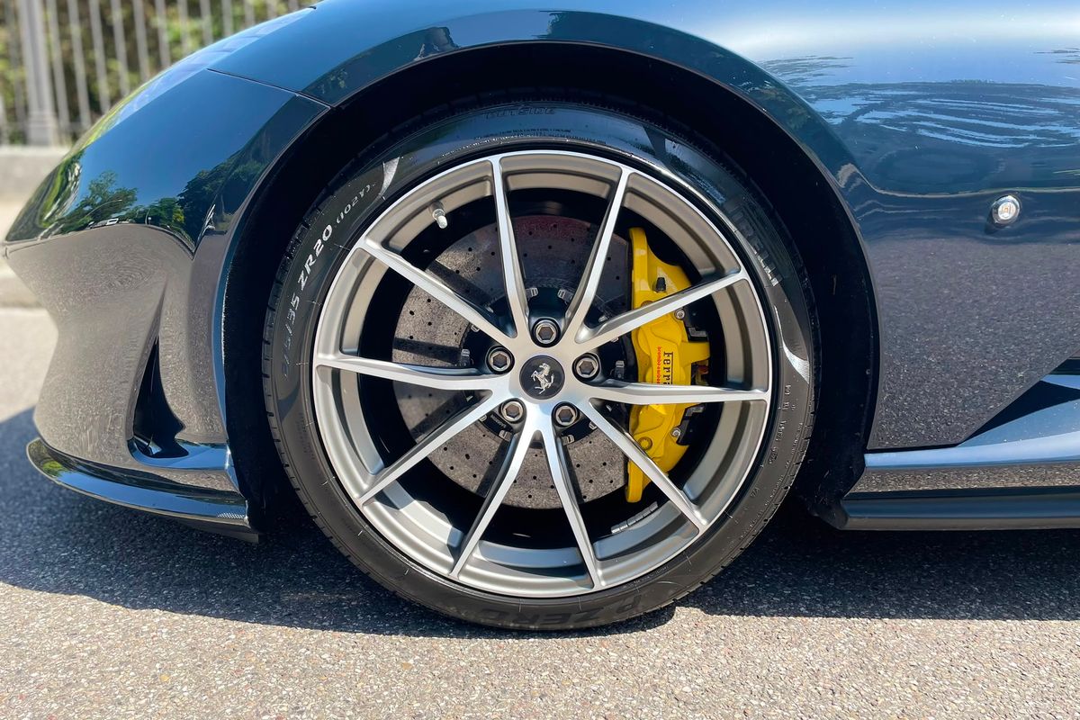 Ferrari 812 GTS