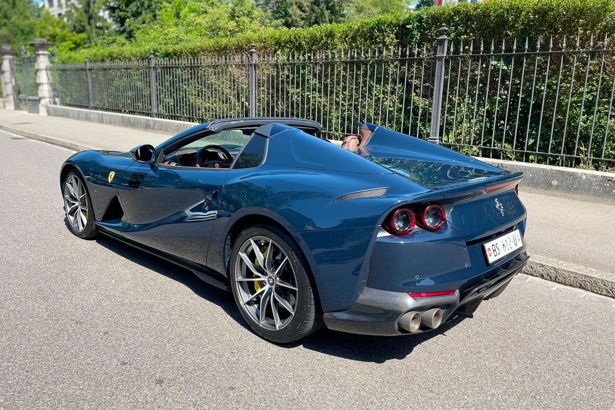 Ferrari 812 GTS