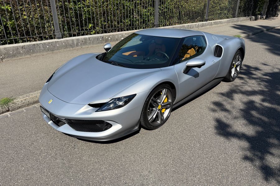 /de/stock/previously-sold/details/ferrari-296-gtb/685