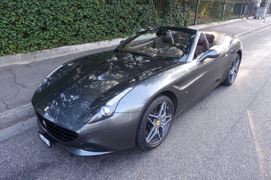 /de/stock/previously-sold/details/ferrari-california-t/76