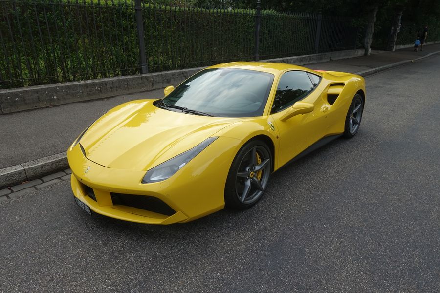 /de/stock/previously-sold/details/ferrari-488-gtb/81